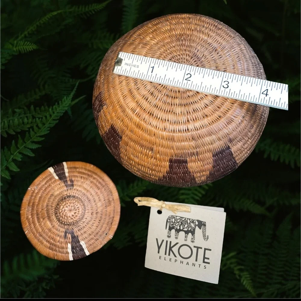 World Wild Life Yikote Elephants Handmade Grass Basket With Lid Botswana VGUC